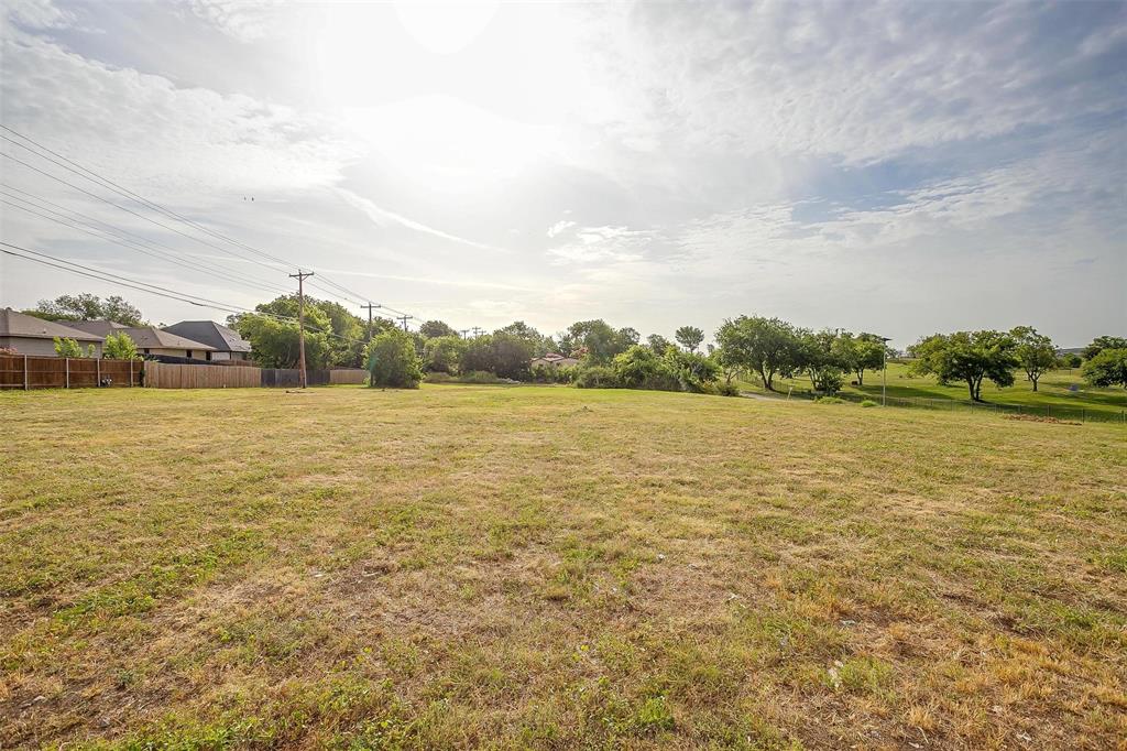 5816, 5820, 5824 Helmick Avenue Property Photo 12