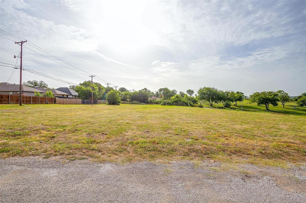 5816, 5820, 5824 Helmick Avenue Property Photo 13