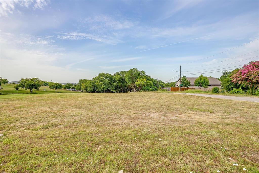 5816, 5820, 5824 Helmick Avenue Property Photo 17