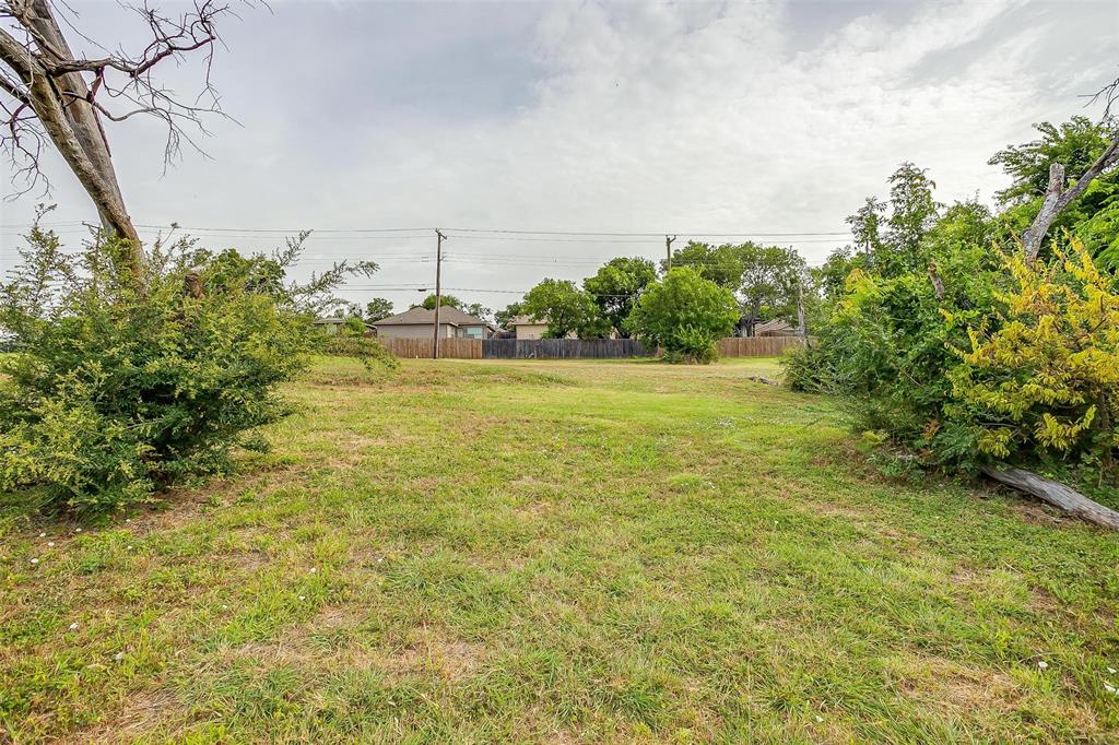 5816, 5820, 5824 Helmick Avenue Property Photo 25