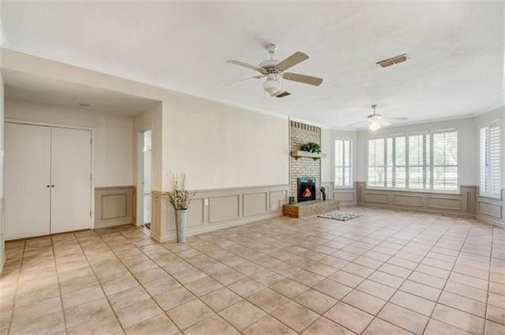 4696-b N Highway 377 Property Photo 6
