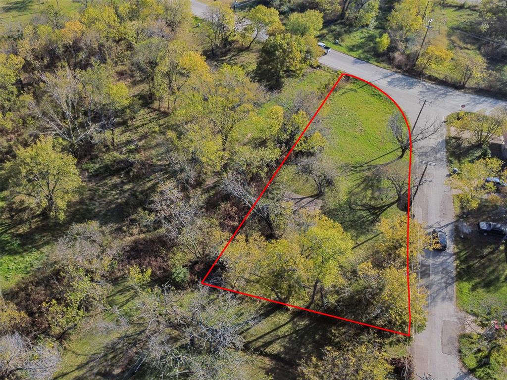 401 S Nash Street Property Photo 3