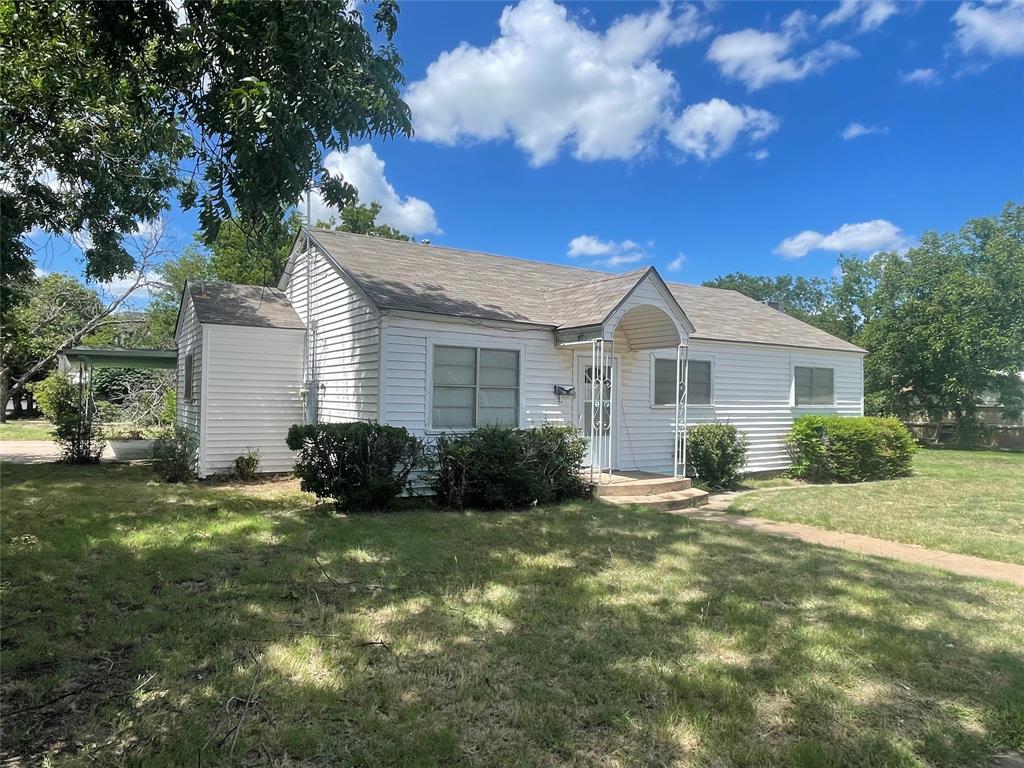 1016 W Cedar Street Property Photo 1