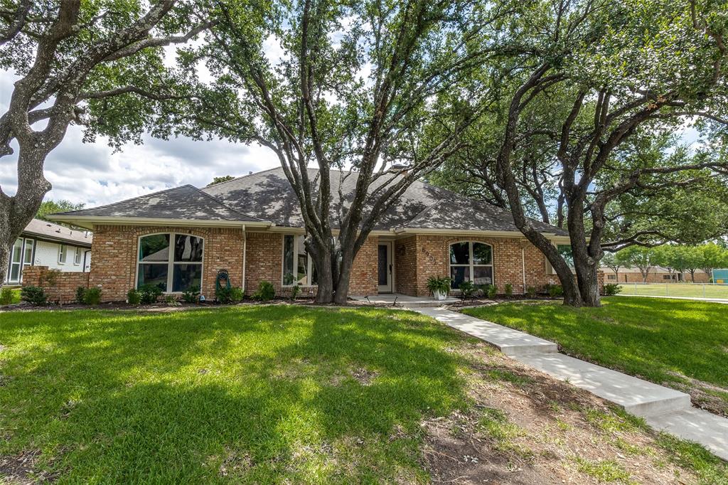 6902 Brentfield Drive Property Photo 1