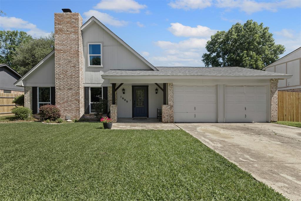 1609 Timbercreek Road Property Photo 1