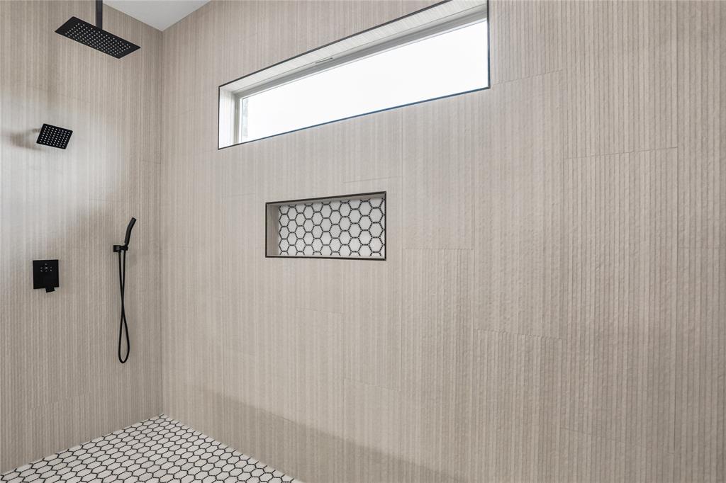 7637 County Road 1052 Property Photo 21