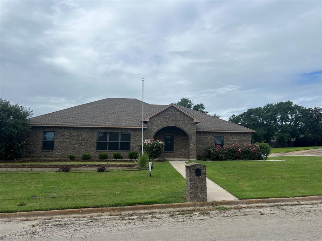 1623 W College Property Photo 1