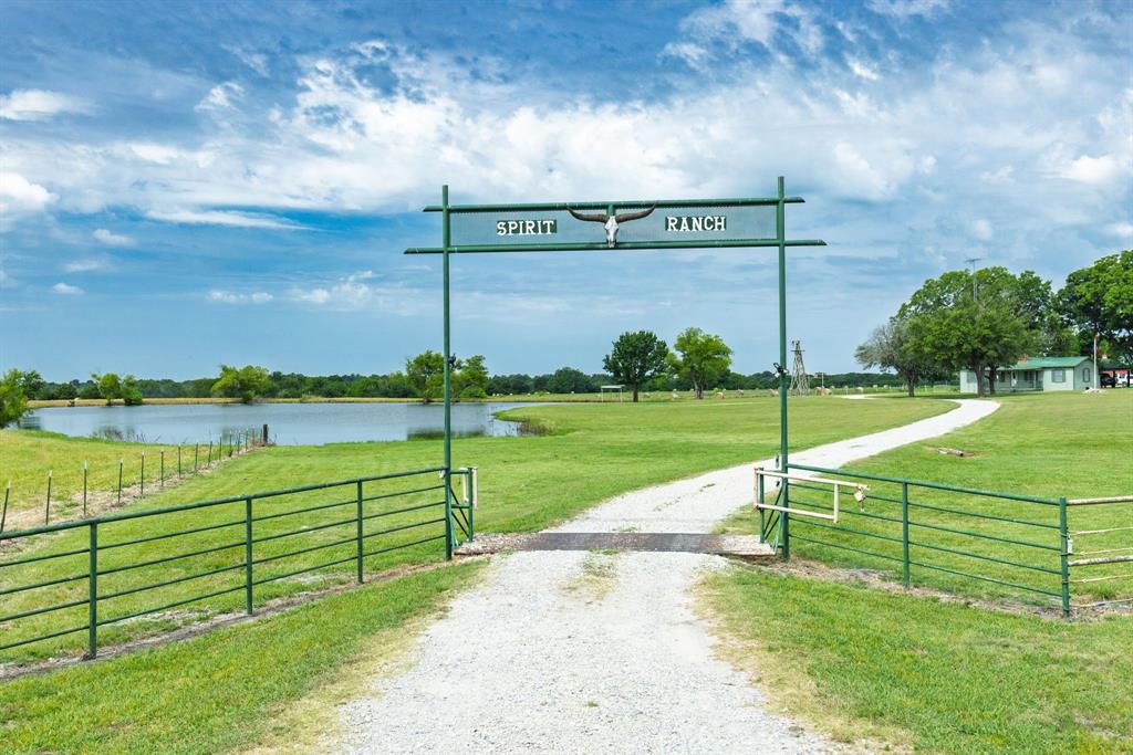 3159 Fm 1563 Property Photo 1