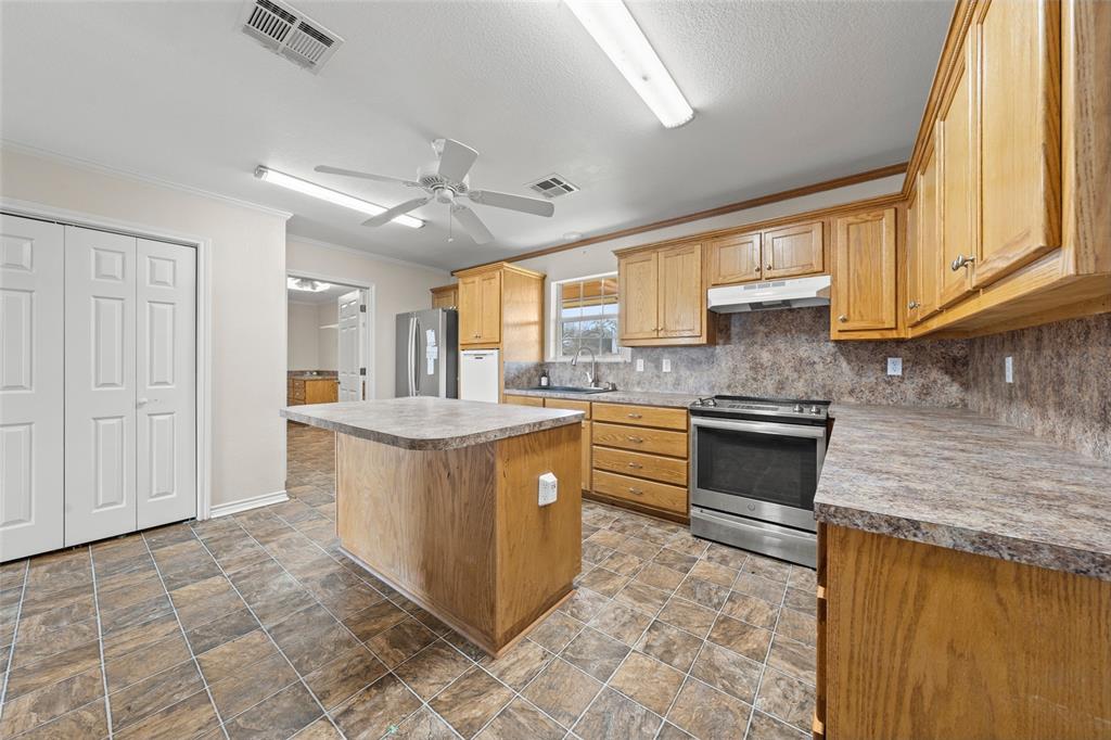 771 Hcr 2233 Property Photo 4