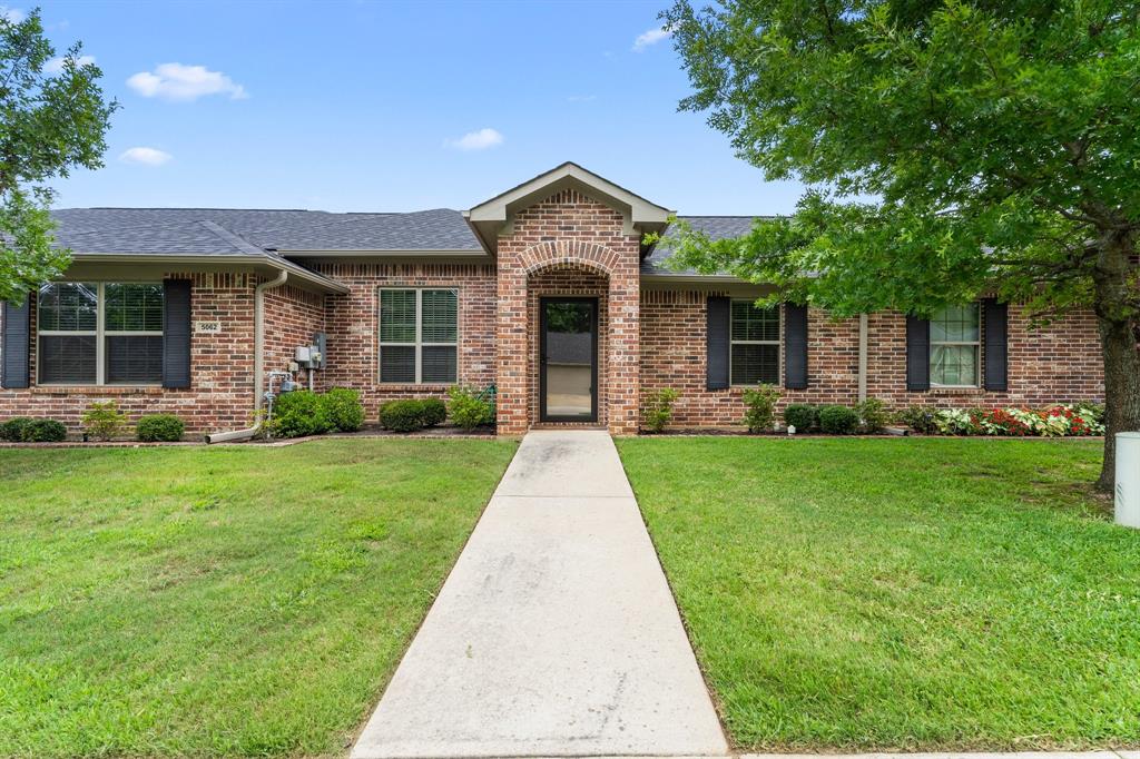 5062 Shiloh Village Drive Property Photo 1