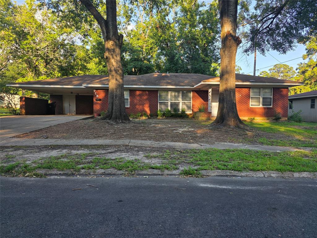 713 Nw 10th Street Property Photo 1