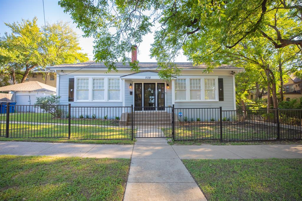 528 E 5th Street Property Photo 1