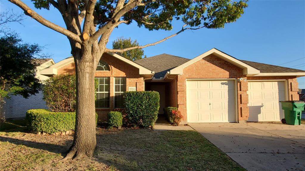 2331 Brookview Drive Property Photo 1