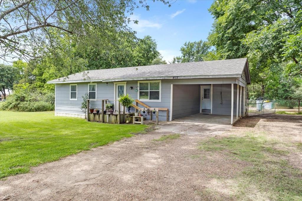 4111 N Fm 273 Property Photo 1