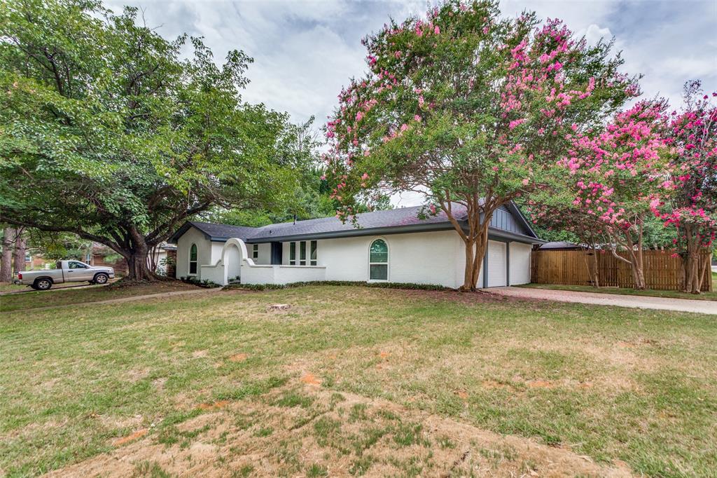 1109 Sherwood Drive Property Photo 1