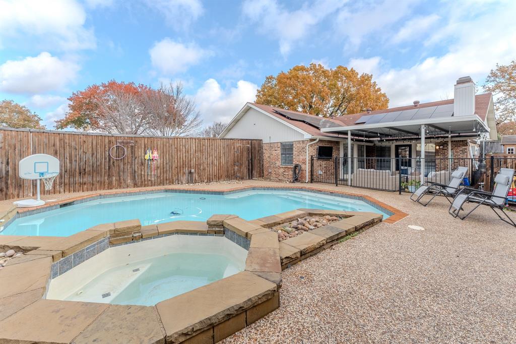 4307 Arrowwood Street Property Photo 1