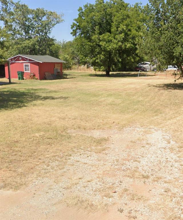 709 N Grand Avenue Property Photo 1