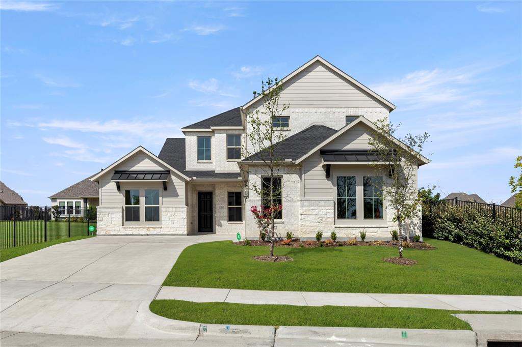 1902 Pebble Lane Property Photo 1