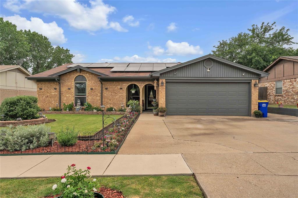 7613 Clover Lane Property Photo 1