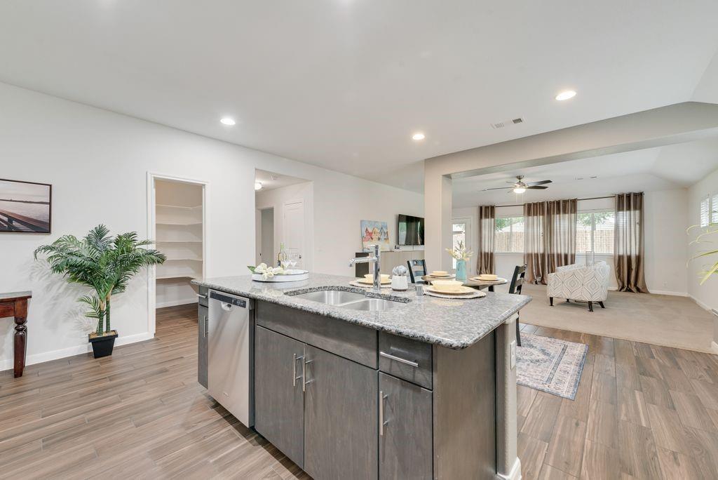 554 Langdon Street Property Photo 1