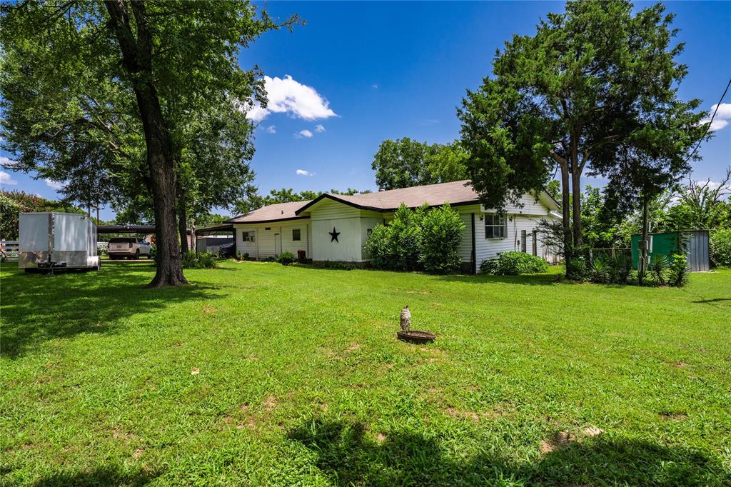 10084 Fm 831 Property Photo 1