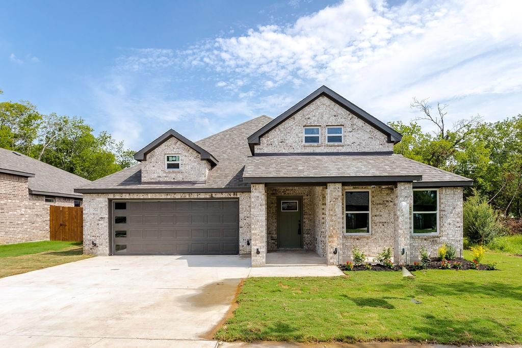 702 Crenshaw Street Property Photo 1