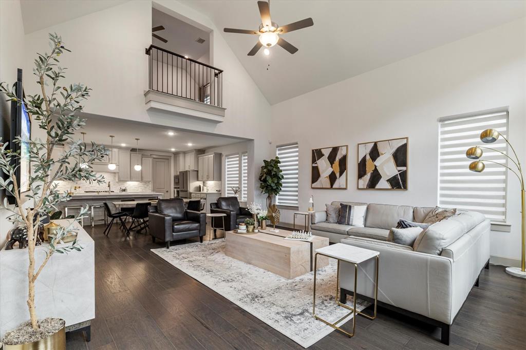 13752 Woodford Lane Property Photo 4