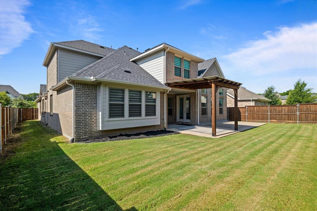 13752 Woodford Lane Property Photo 9