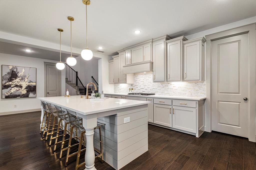 13752 Woodford Lane Property Photo 12