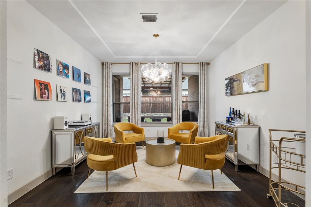 13752 Woodford Lane Property Photo 17