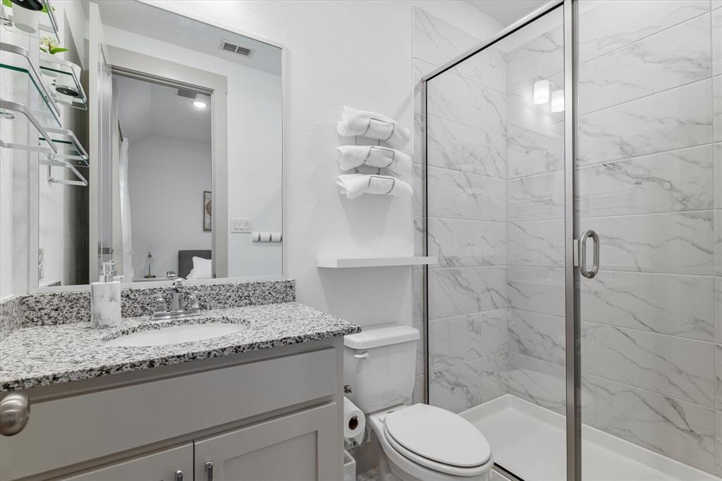 13752 Woodford Lane Property Photo 25