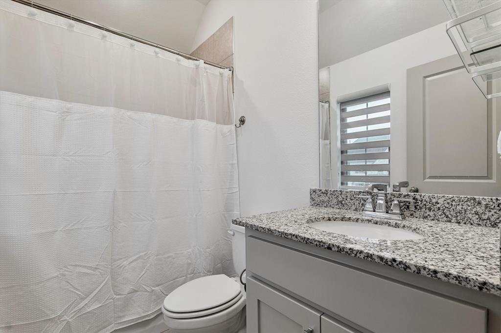 13752 Woodford Lane Property Photo 34