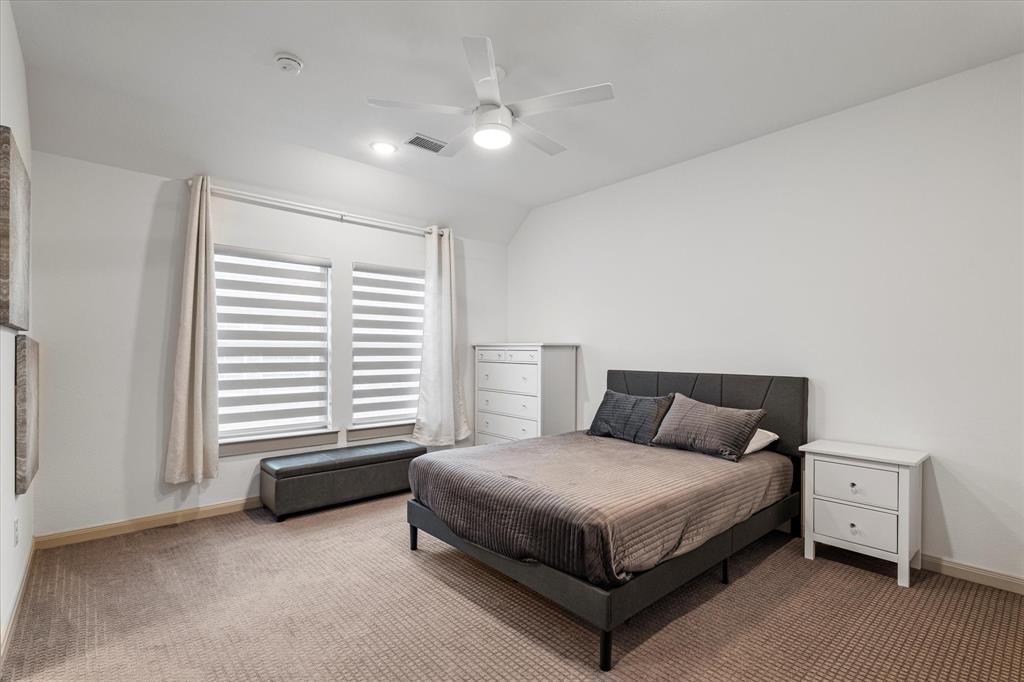 13752 Woodford Lane Property Photo 35