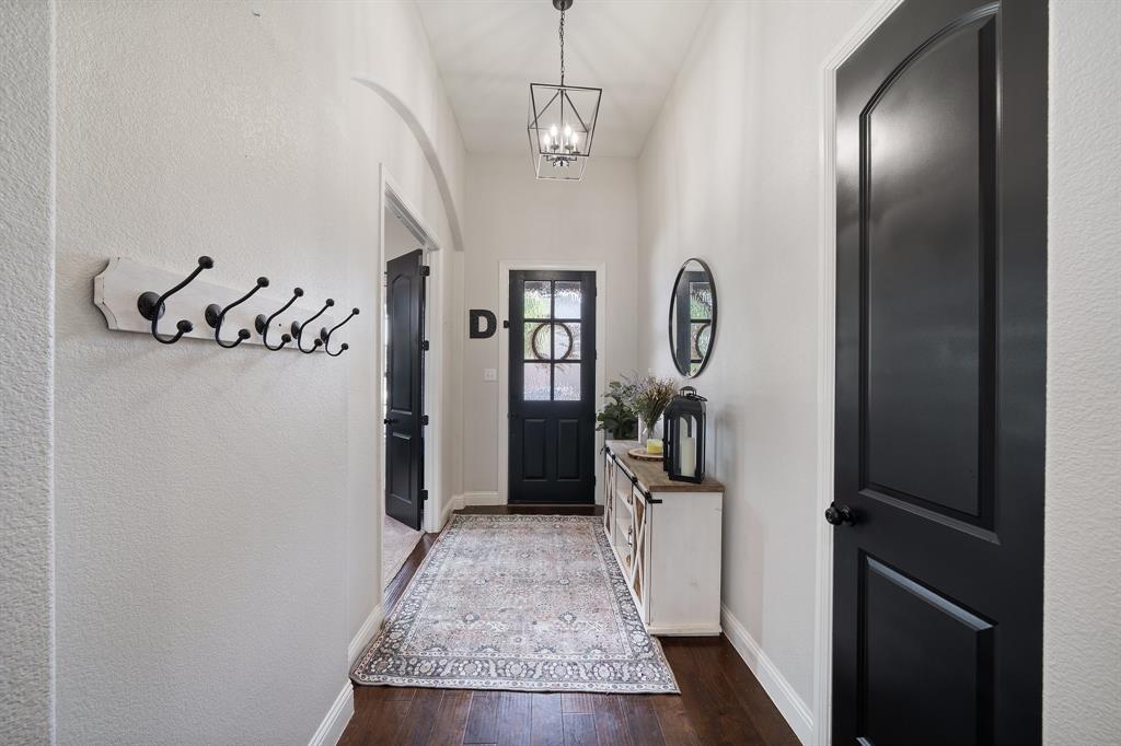 7813 Fossil Creek Trail Property Photo 4