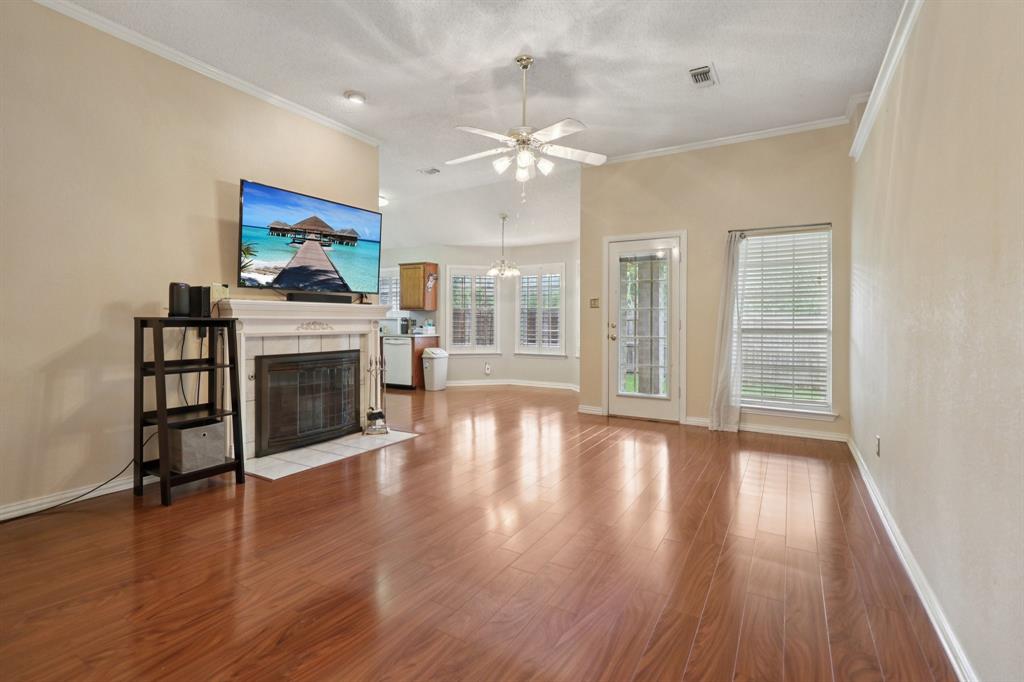 409 Meadow Lane Property Photo 6