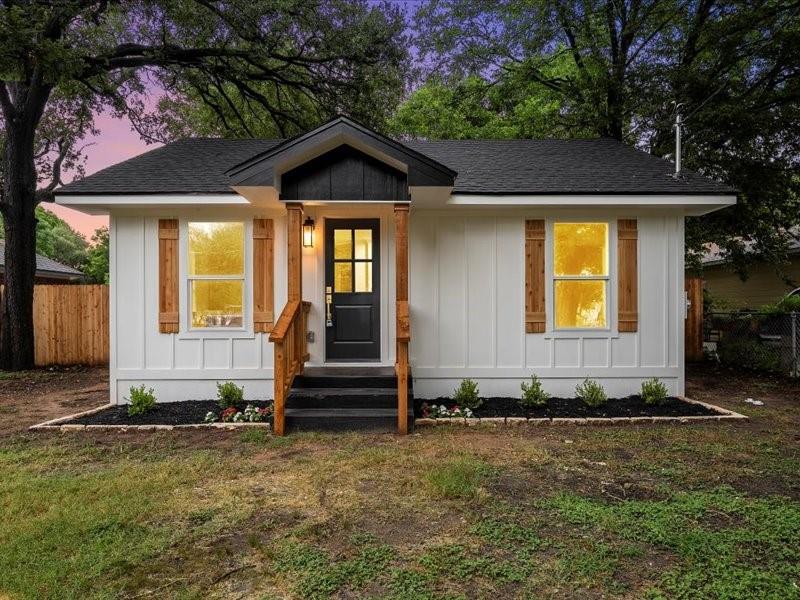 209 N Lakeview Drive Property Photo 1