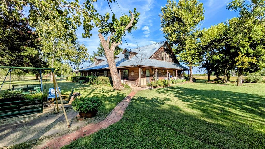 263 County Road 1160 Property Photo 1