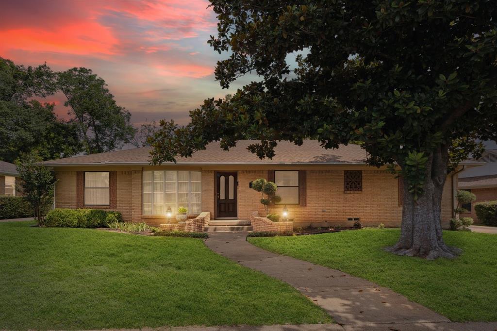 733 Branch Drive Property Photo 1