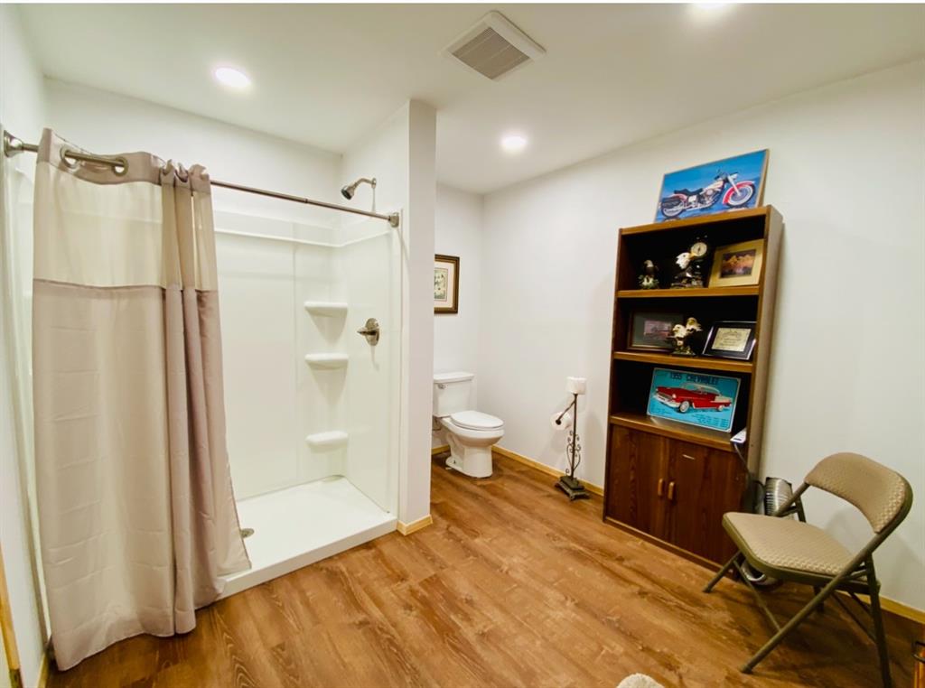 664 Earl Road Property Photo 12