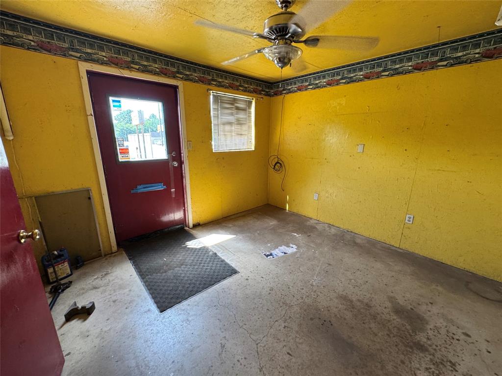 15083 State Highway 155 Property Photo 7