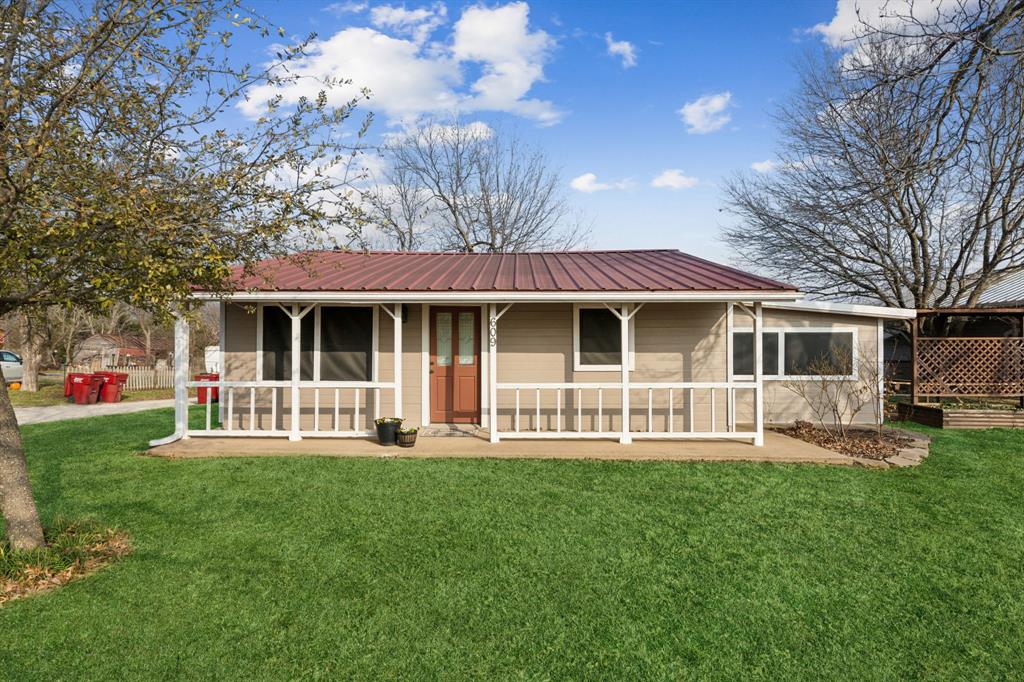 609 S Business Highway 78 Property Photo 1