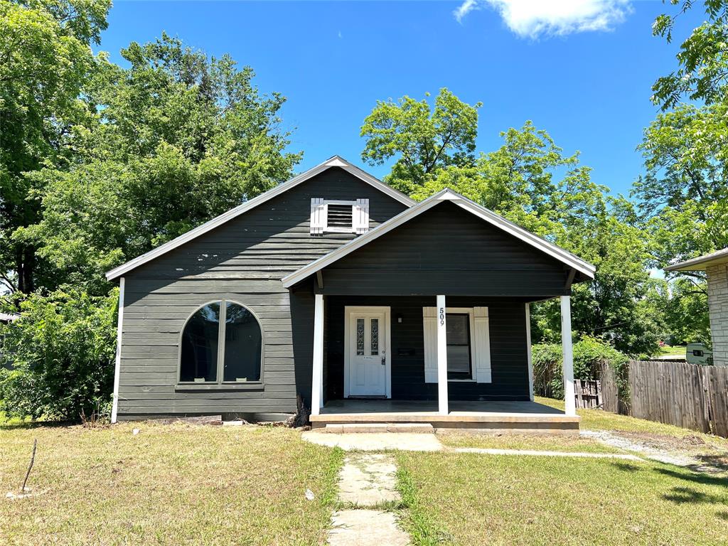 509 W Sears Street Property Photo 1