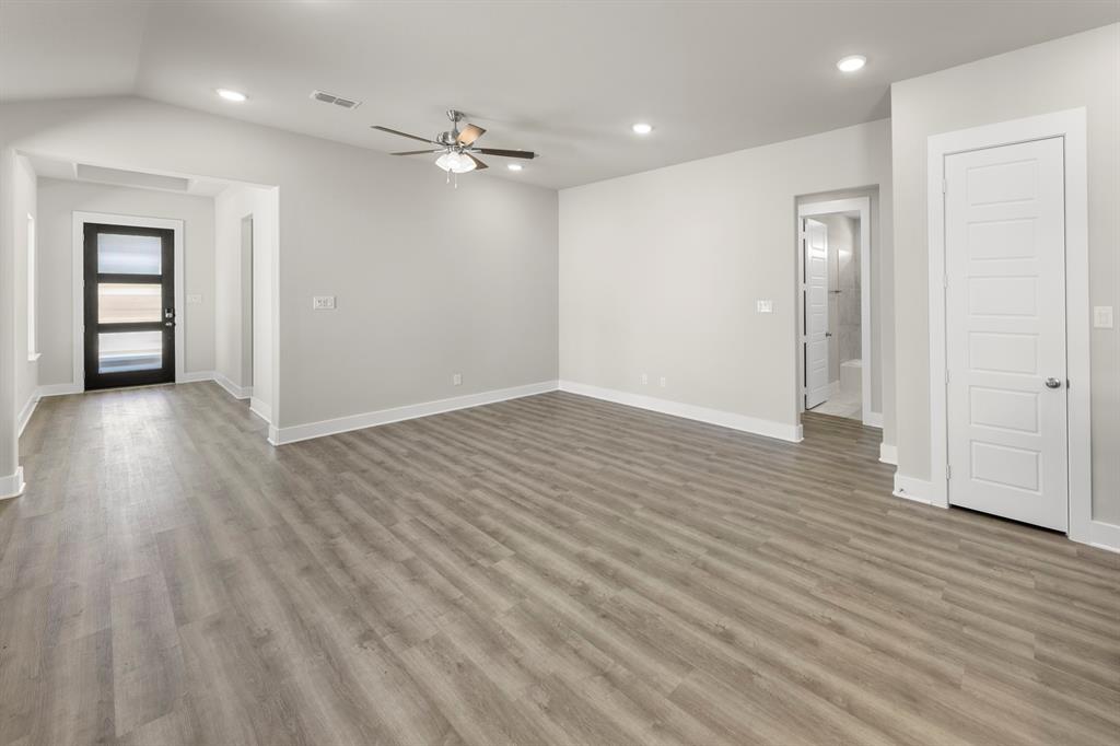 1429 Tipperary Drive Property Photo 11