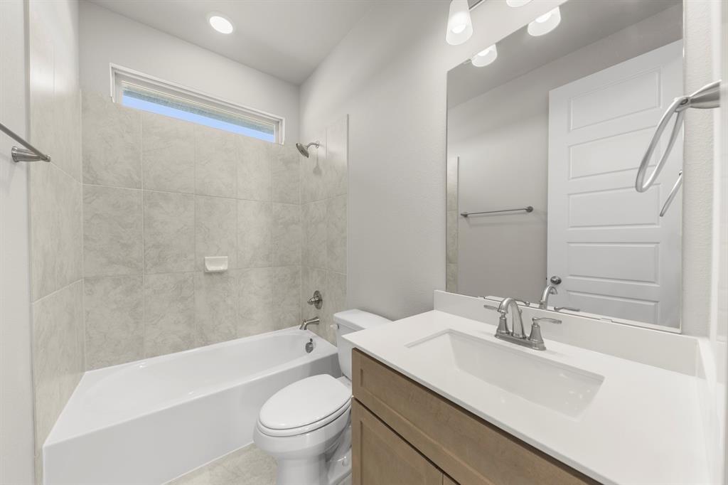 1429 Tipperary Drive Property Photo 17