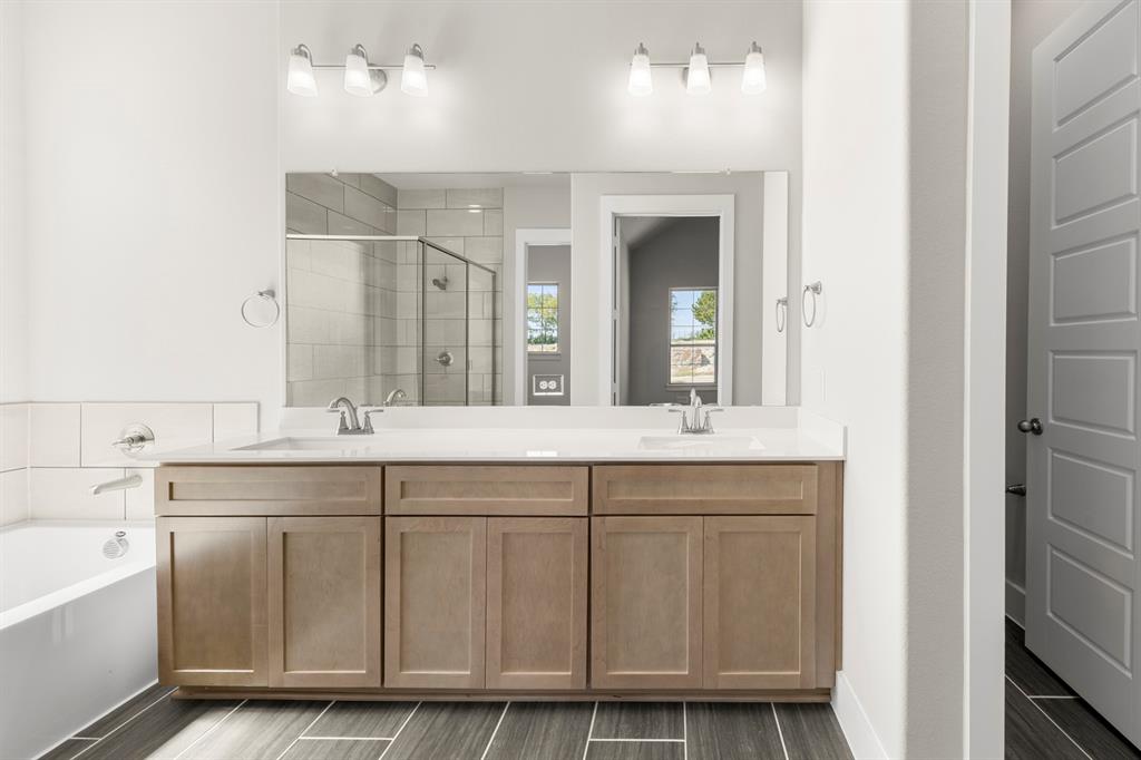 1429 Tipperary Drive Property Photo 21