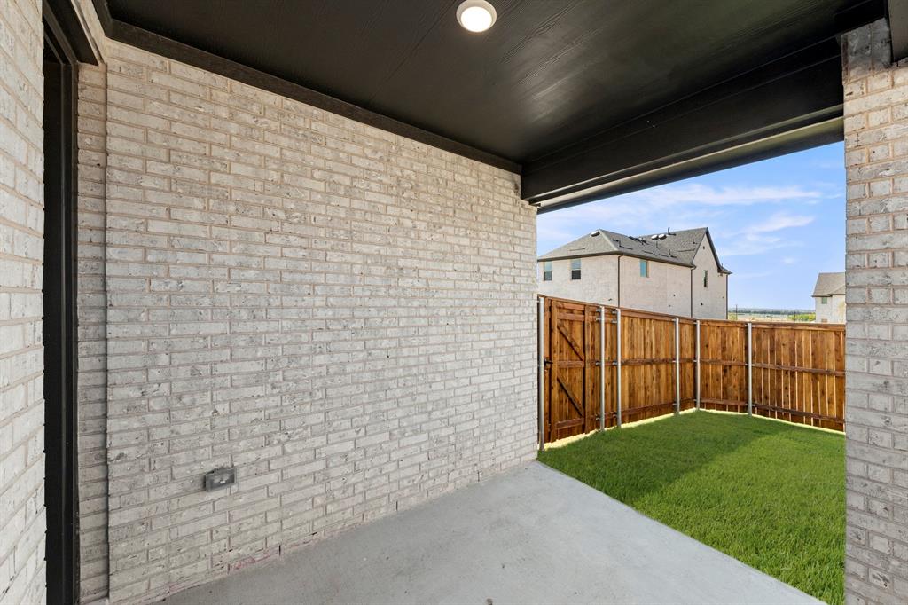 1429 Tipperary Drive Property Photo 27