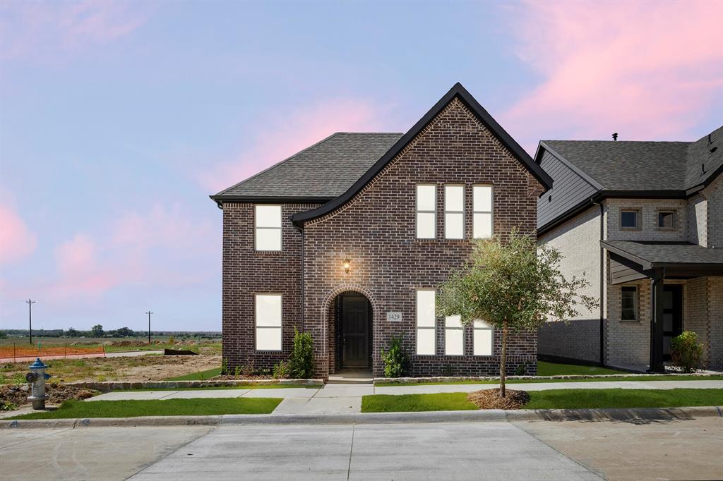 1429 Clare Property Photo 1