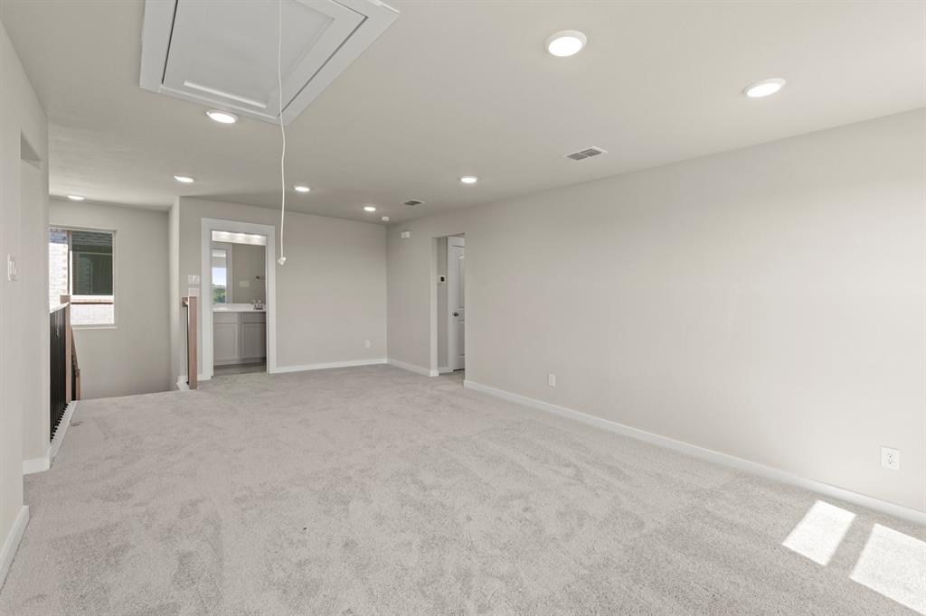 1429 Clare Property Photo 23