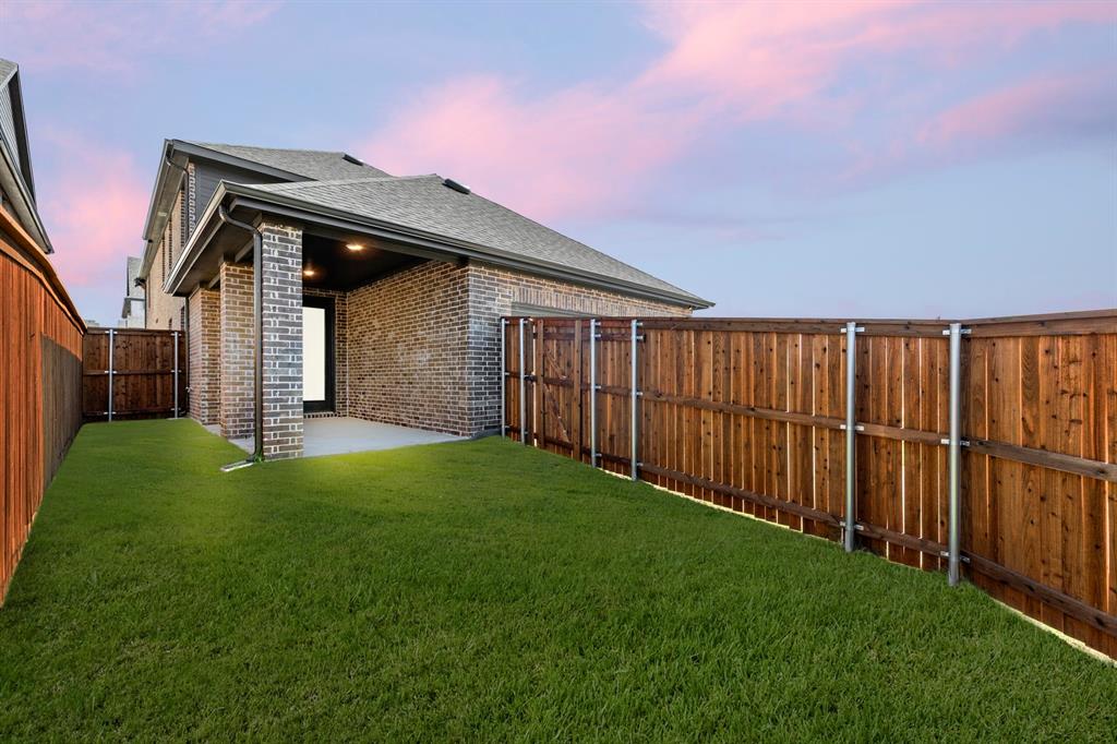 1429 Clare Property Photo 30