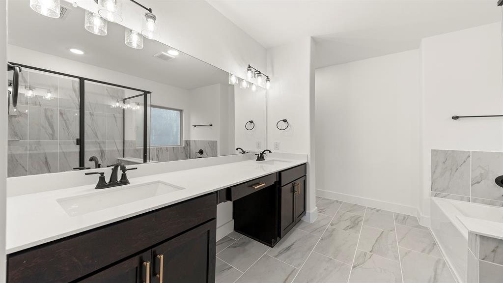 1417 Tipperary Drive Property Photo 10